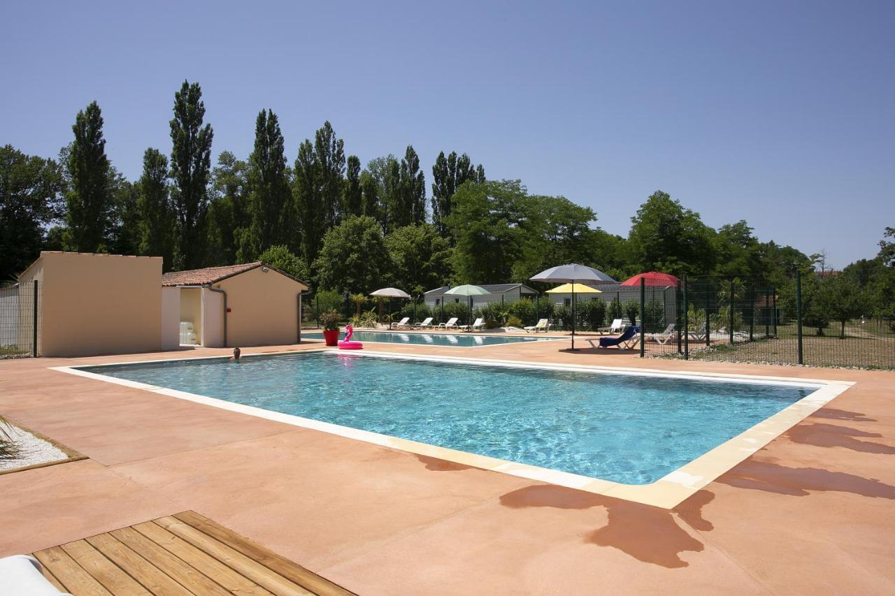 Отель La Bastide Mazeres  Экстерьер фото