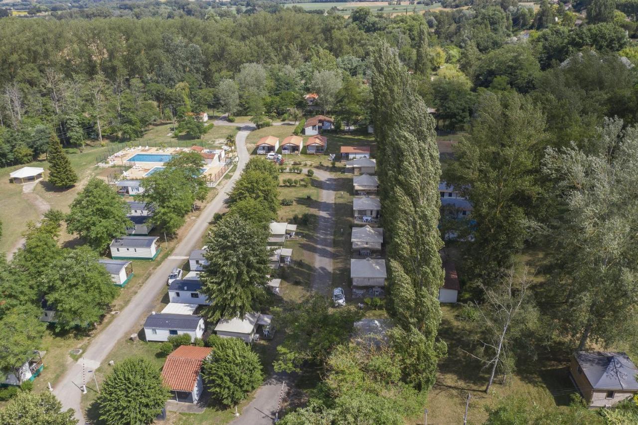 Отель La Bastide Mazeres  Экстерьер фото